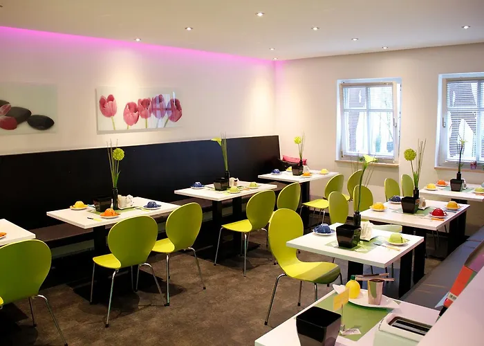 비쿠스 게스트하우스 3*